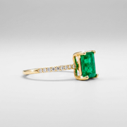 Anillo de compromiso JOK esmeralda