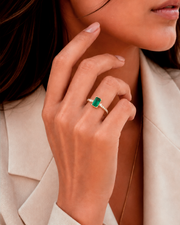 Anillo de compromiso JOK esmeralda