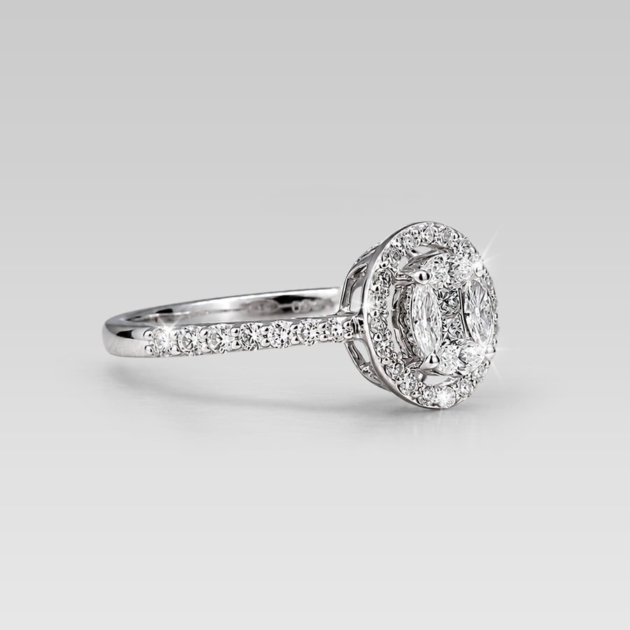 Anillo de Compromiso Oval Napolitano